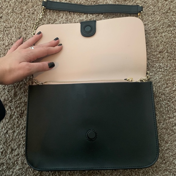 Kate spade purse!! - Picture 2 of 7